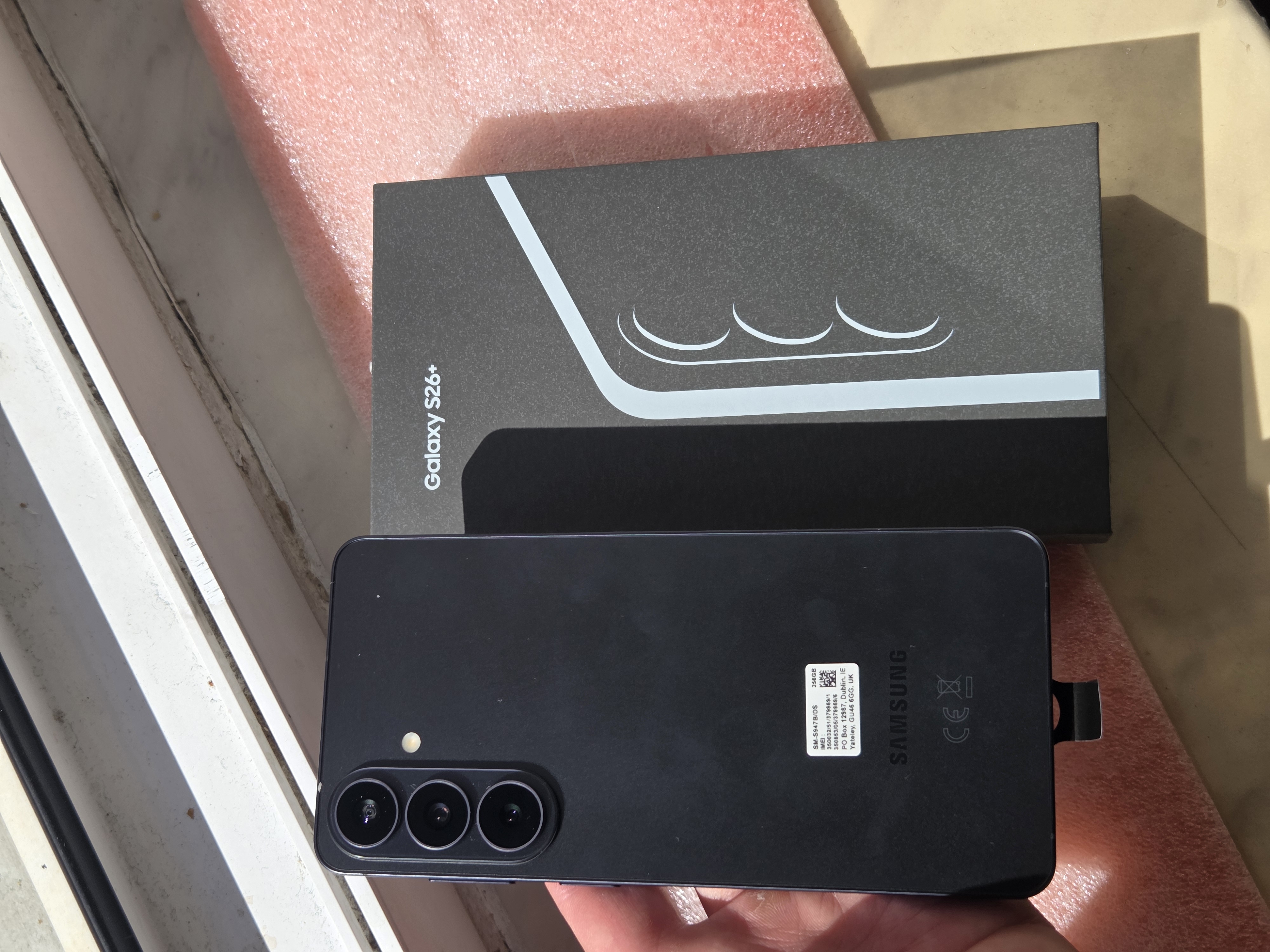 Samsung S26+